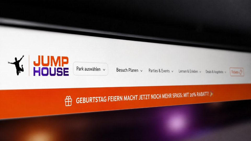 Screenshot jumphouse.de: Header mit Navigation, Park auswählen und Tickets-Button